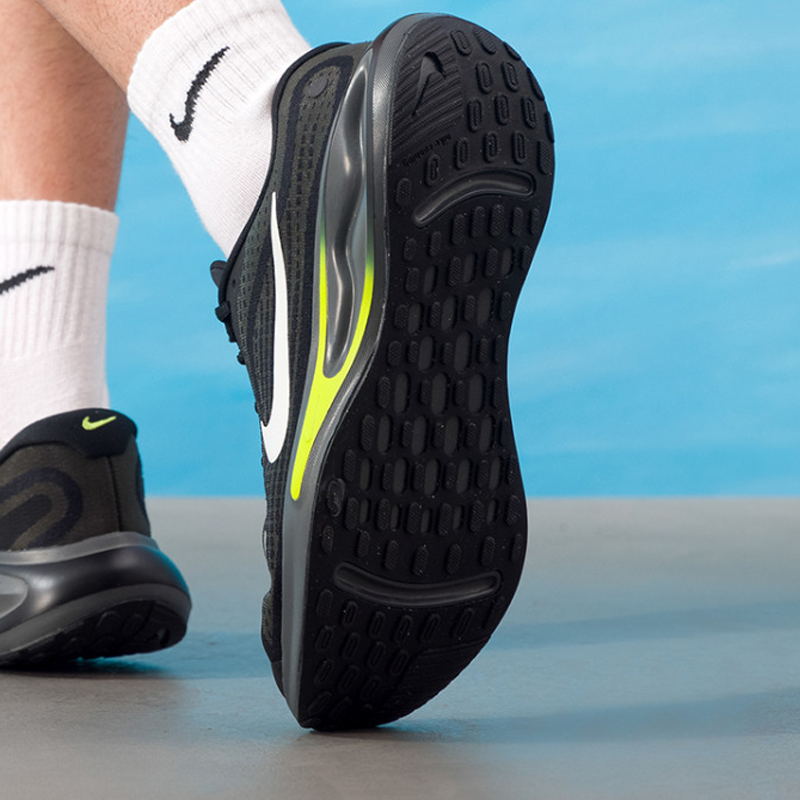 Genuine Nike Men's Journey Run – Men Shoes Size Nike Bewertung und Preis