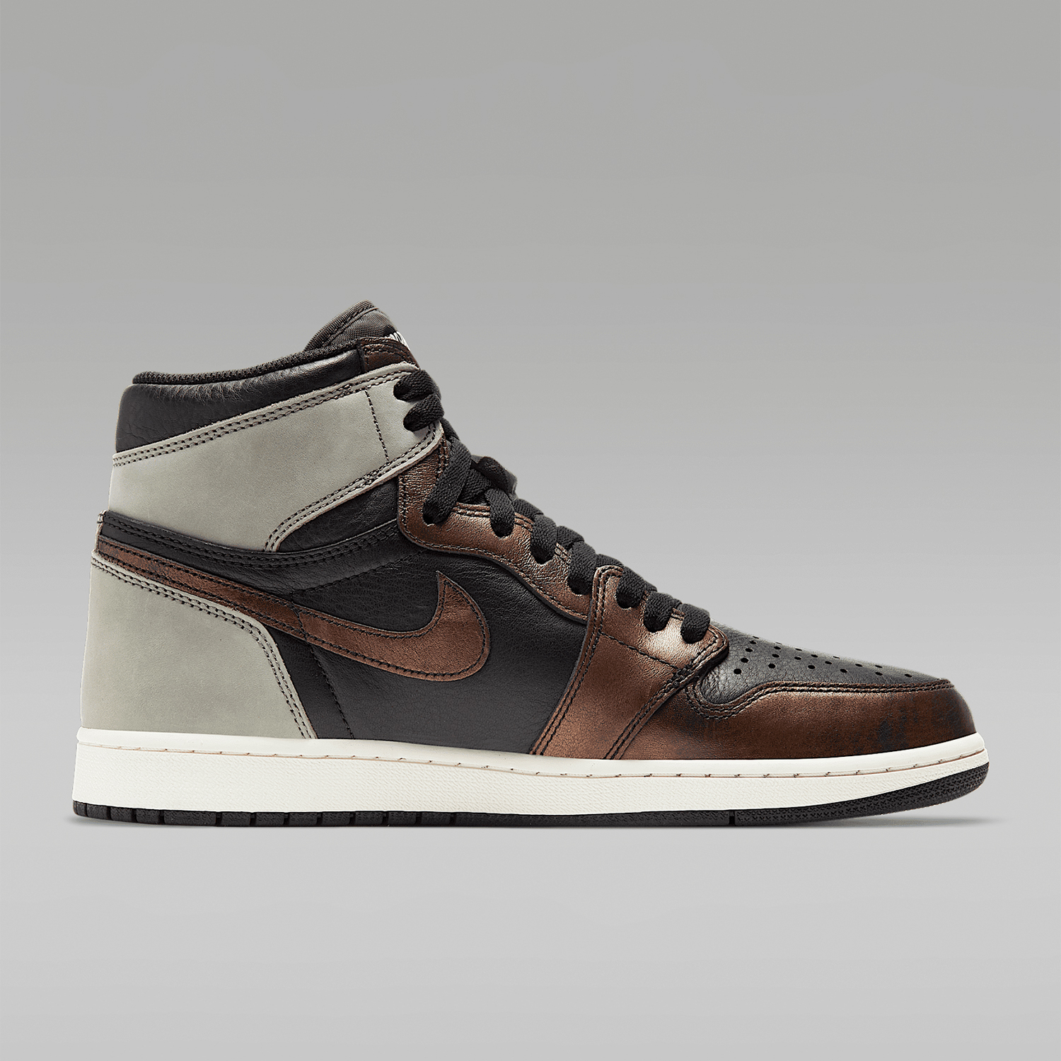 Nike Authentic AIR JORDAN 1 Me – Men Shoes Jordan Bewertung und Preis
